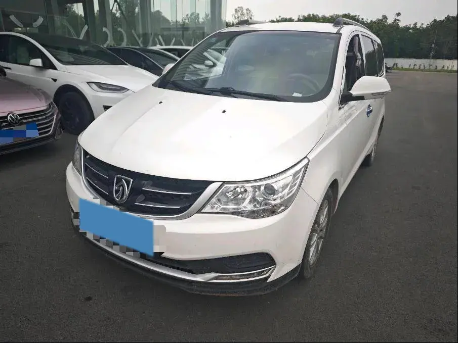 2017 BAOJUN 730 view 1