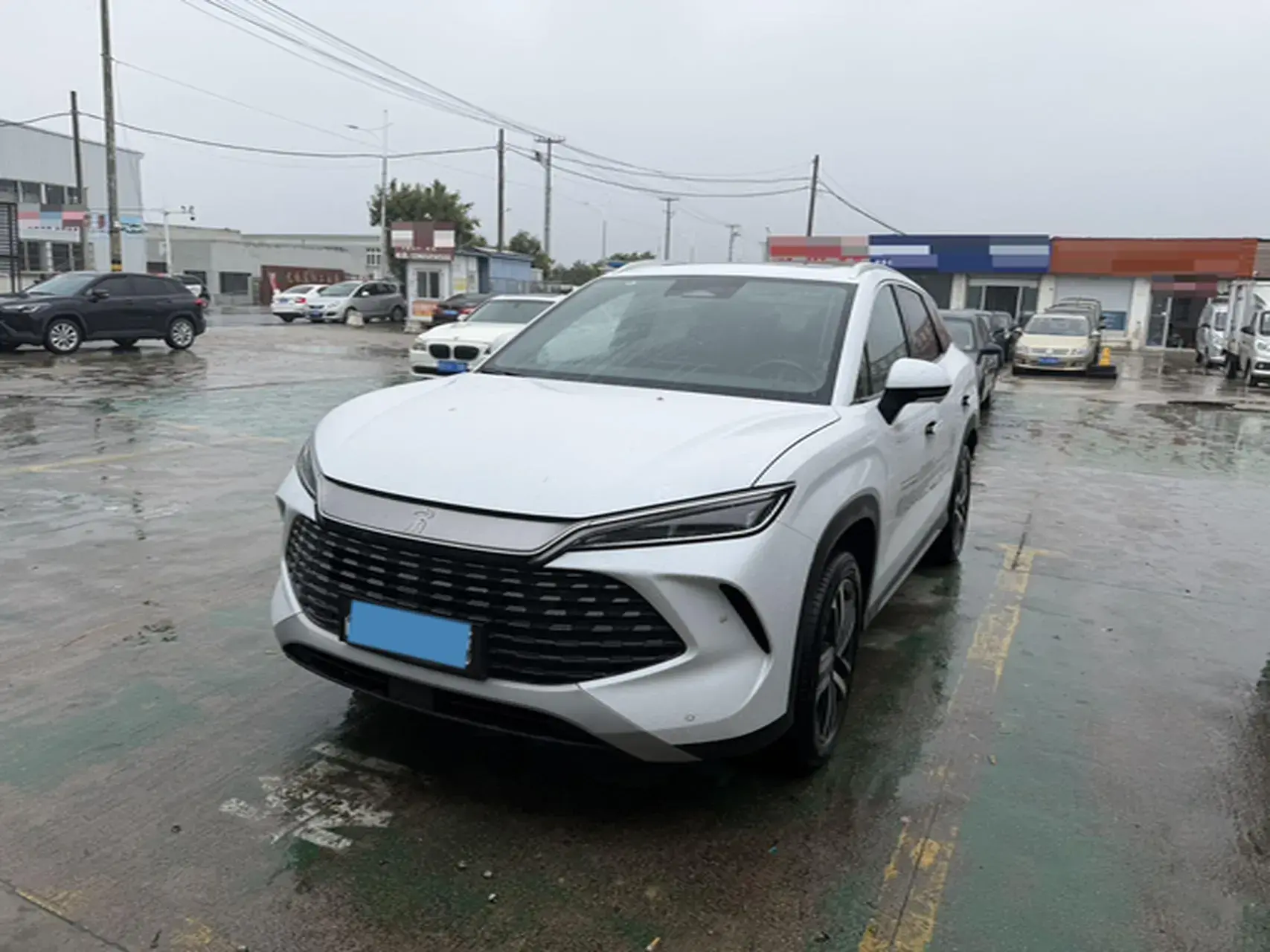 2024 BYD SONGL view 1