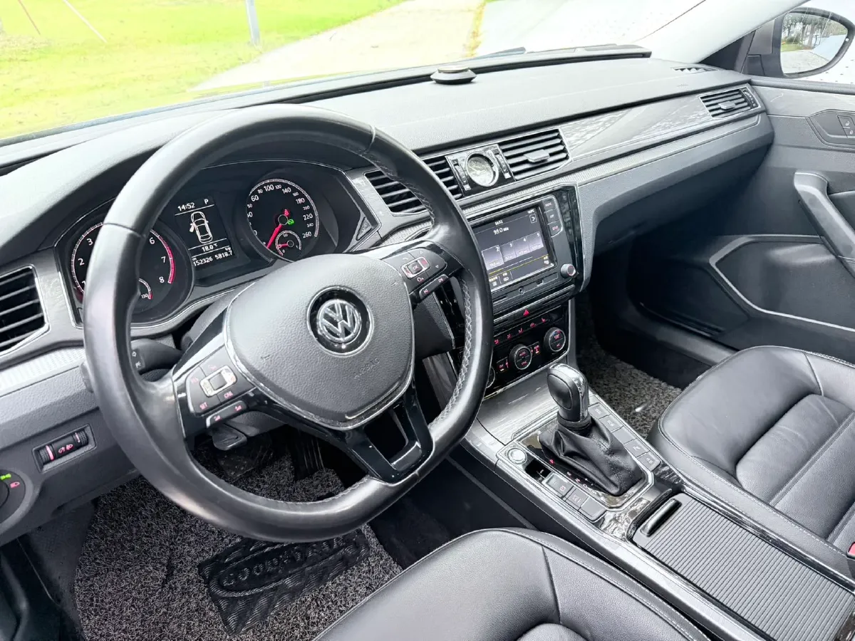 2017 Volkswagen Passat 1.8T 180HP L4 7DCT,autocango,china used car exporter,china ev exporter,chinese used car exporter,chinese used ev exporter