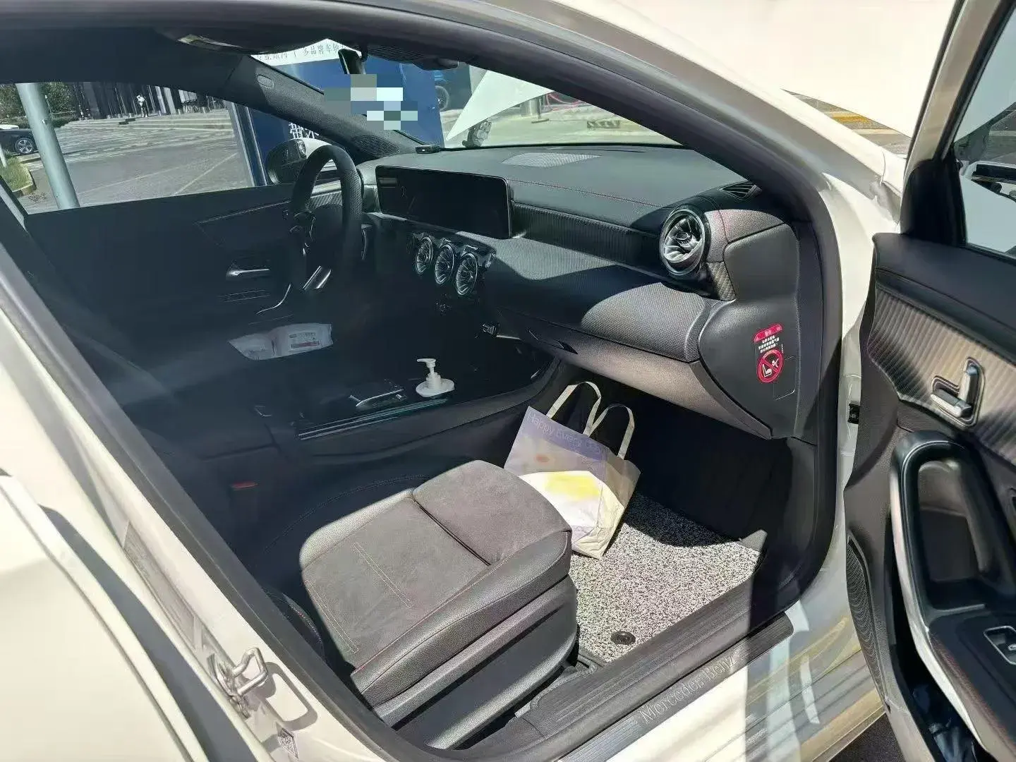 2024 MERCEDES-BENZ A thumbnail 2