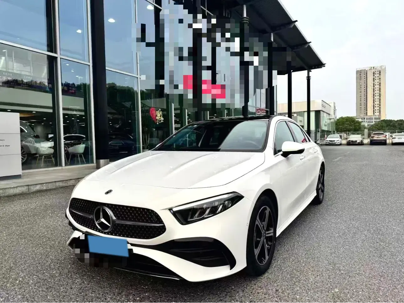 2024 MERCEDES-BENZ A view 1