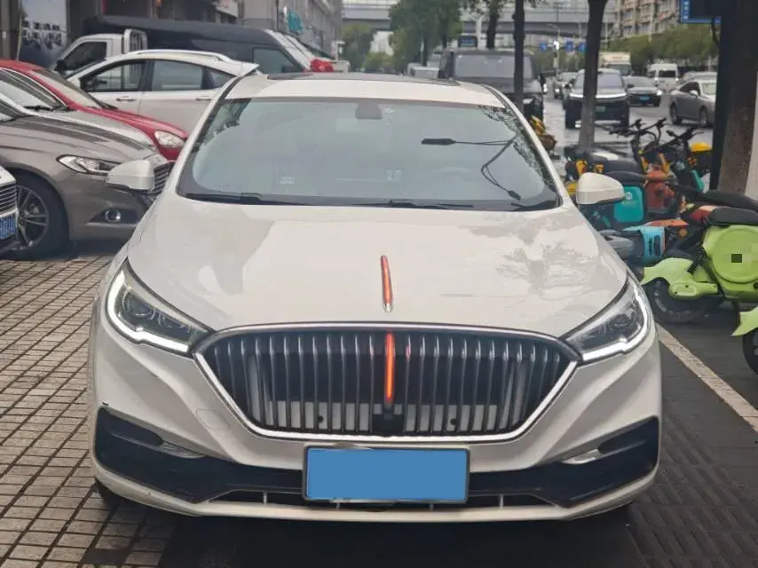 2020 HONGQI H5 thumbnail 2
