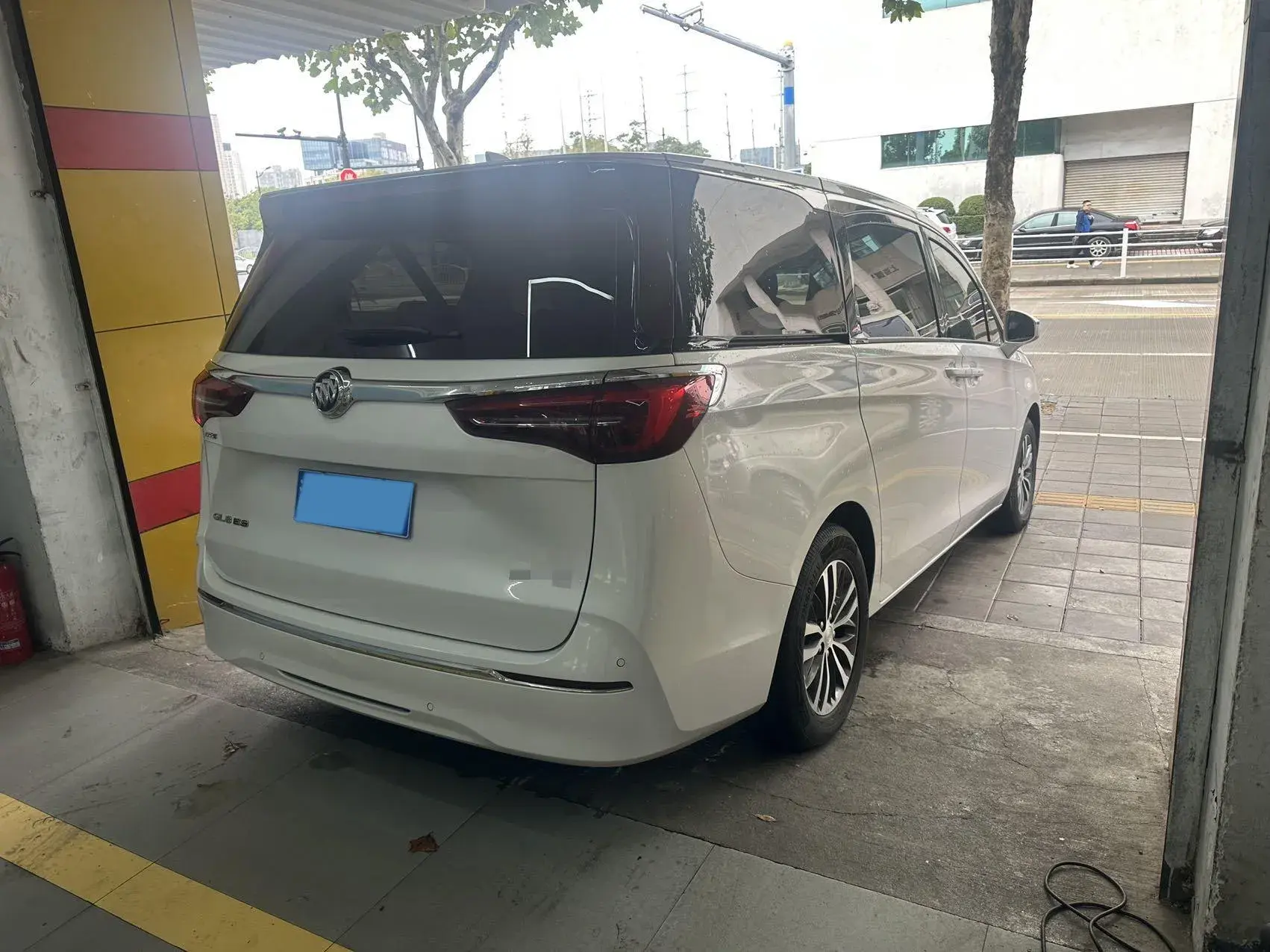 2022 BUICK GL8 thumbnail 2