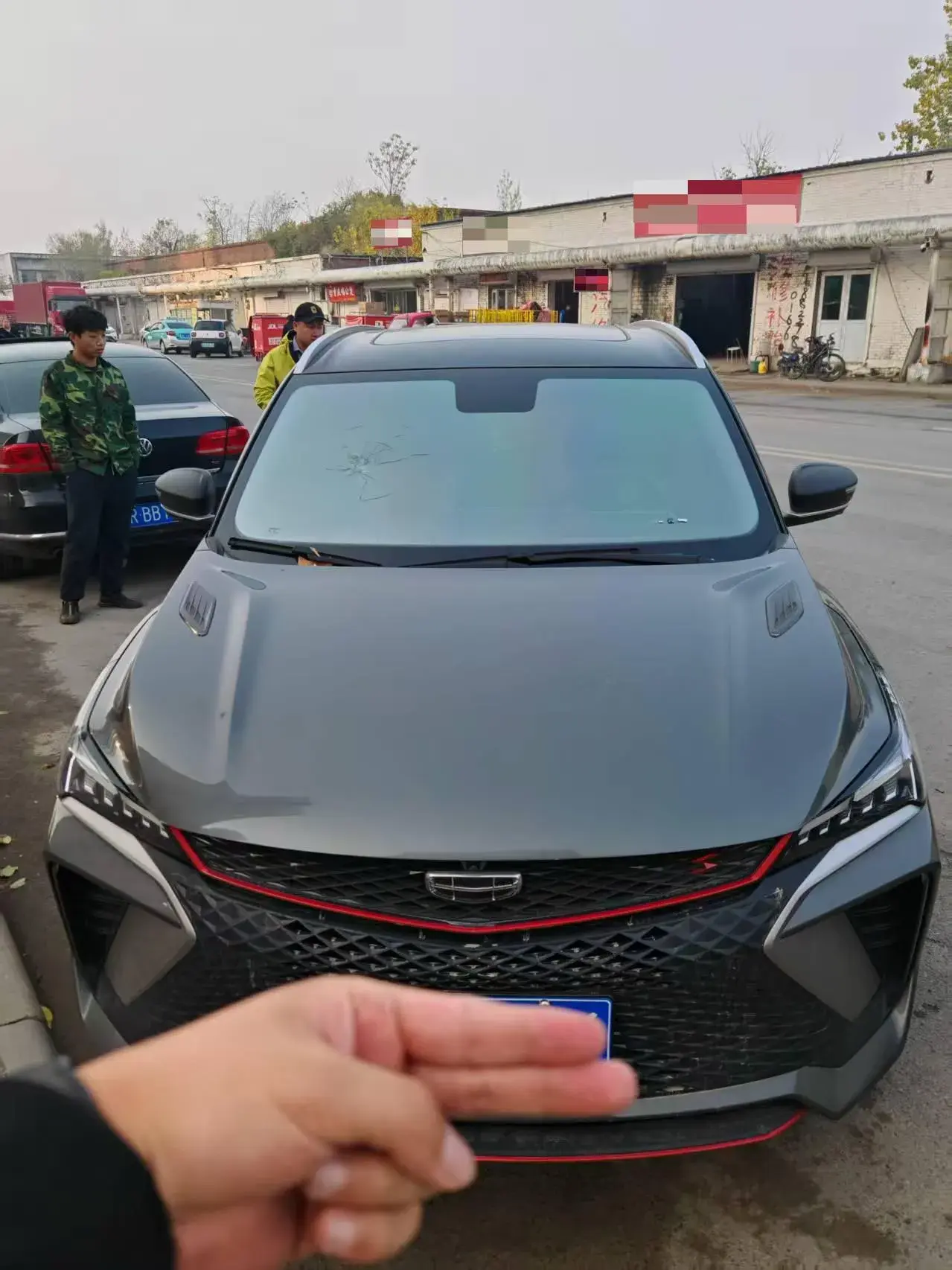 2023 GEELY COOLRAY thumbnail 2