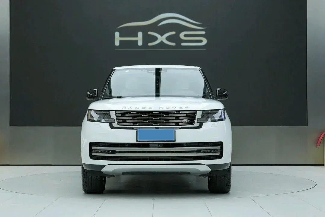 2023 LAND ROVER thumbnail 3
