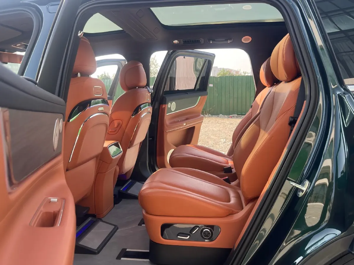 2024 AITO AITO M9 1.5T 152HP L4 REEV 42KWH,autocango,china used car exporter,china ev exporter,chinese used car exporter,chinese used ev exporter