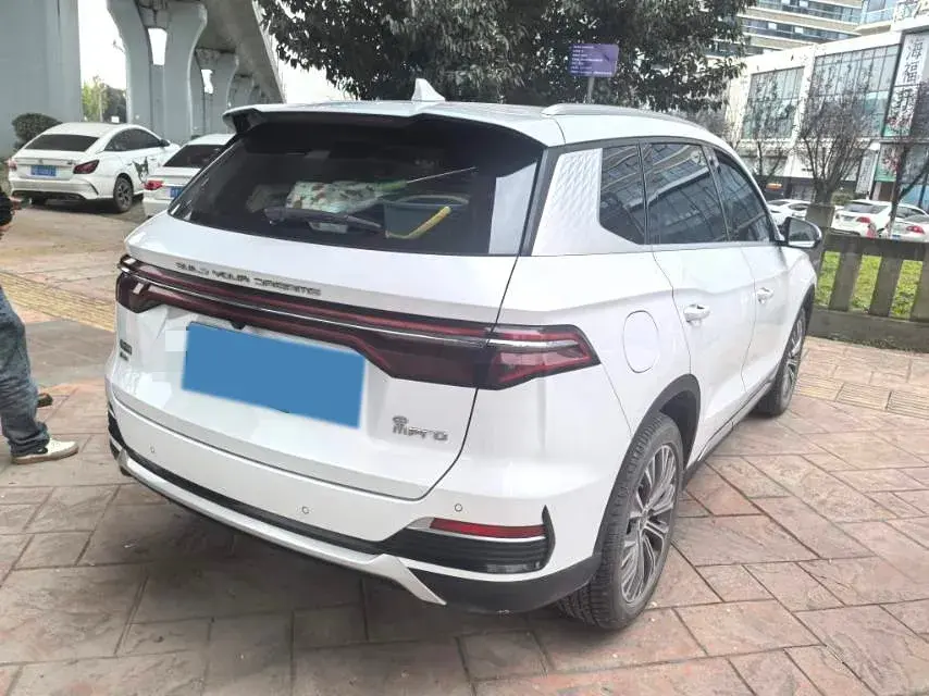 2022 BYD SONG thumbnail 4