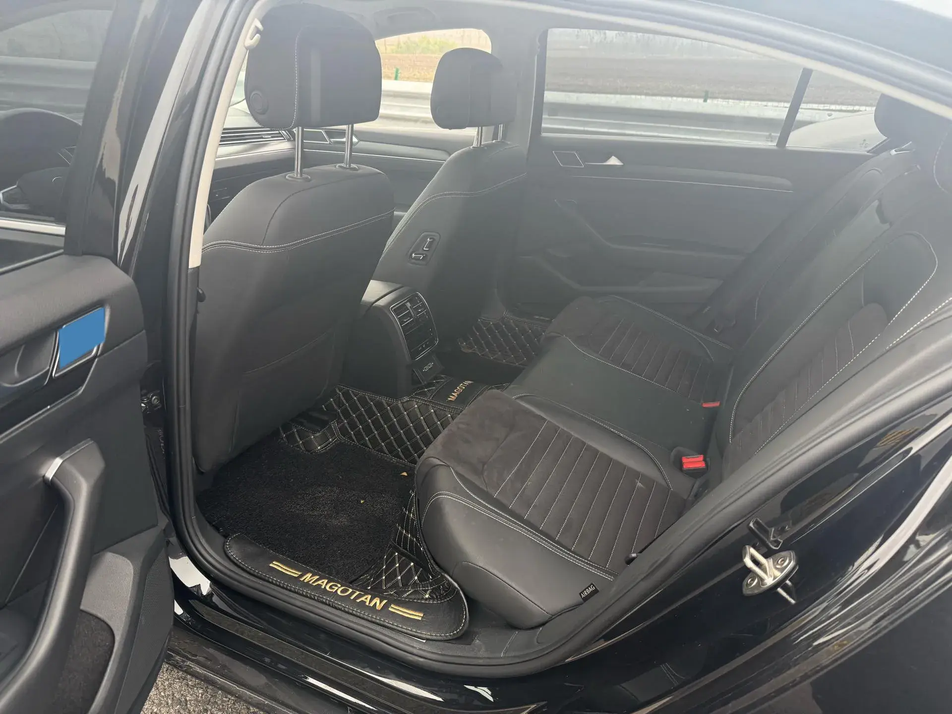 2020 VOLKSWAGEN MAGOTAN thumbnail 4