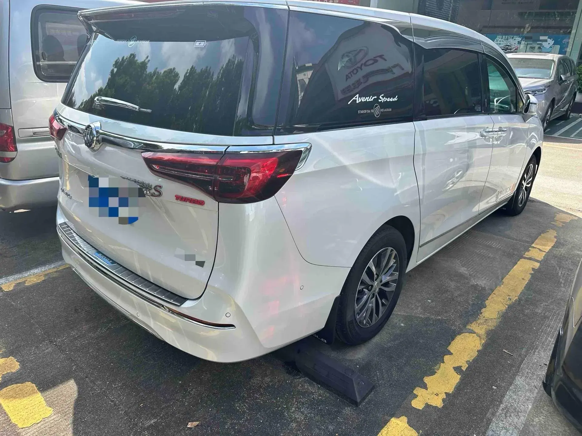 2021 BUICK GL8 thumbnail 2