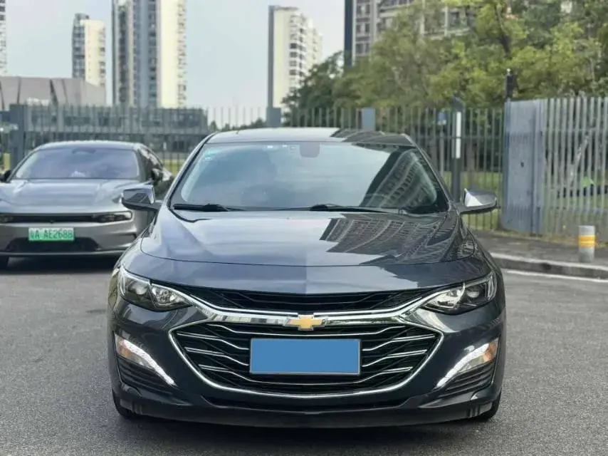 2020 CHEVROLET MALIBU thumbnail 3