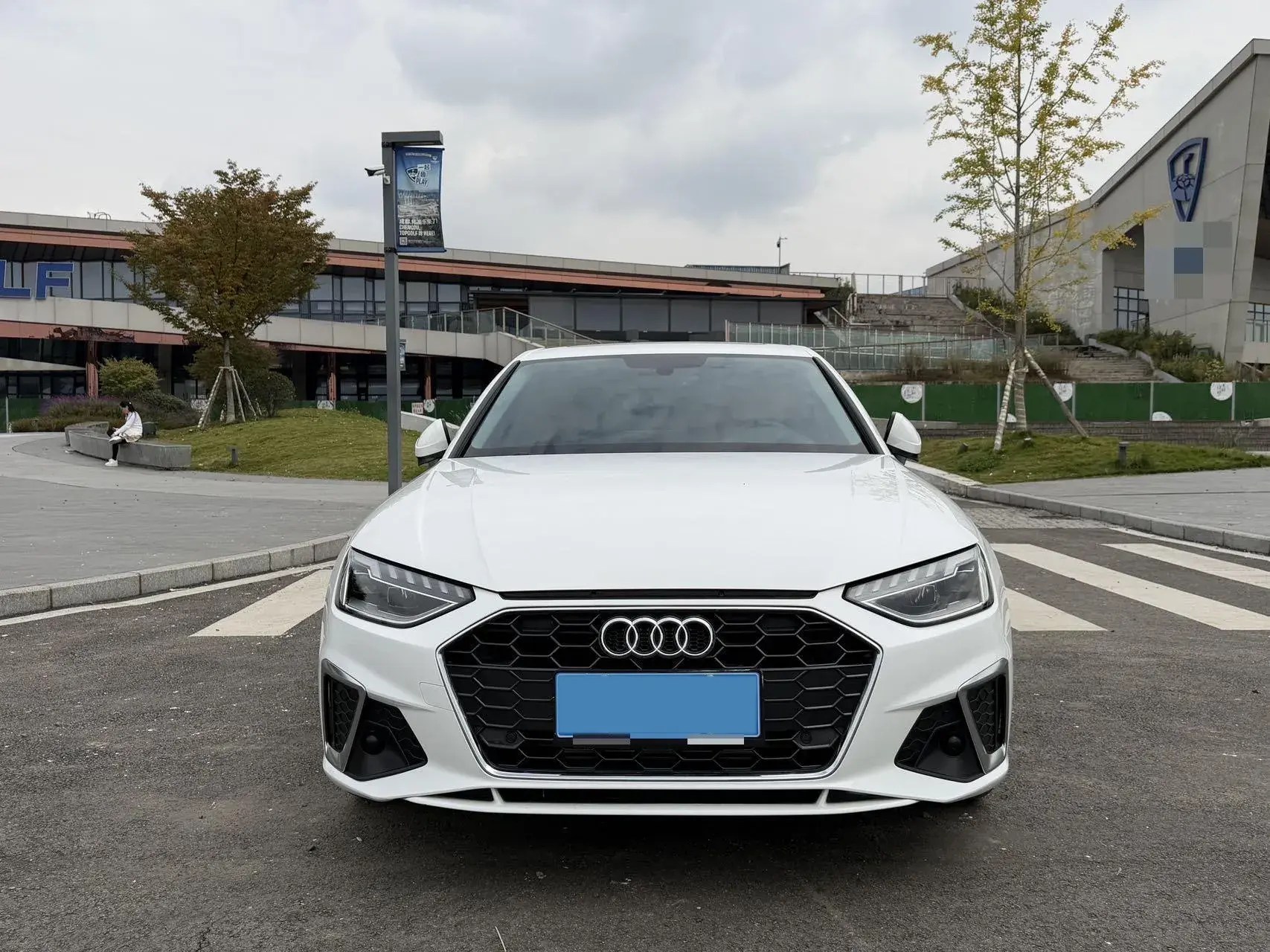 2020 AUDI A4L thumbnail 2