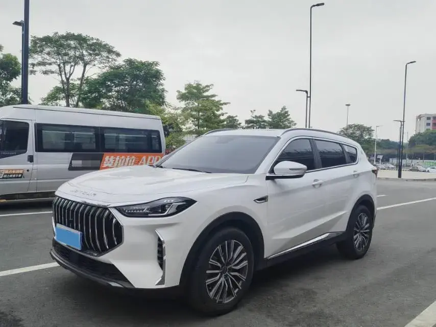 2025 JETOUR X70 view 1