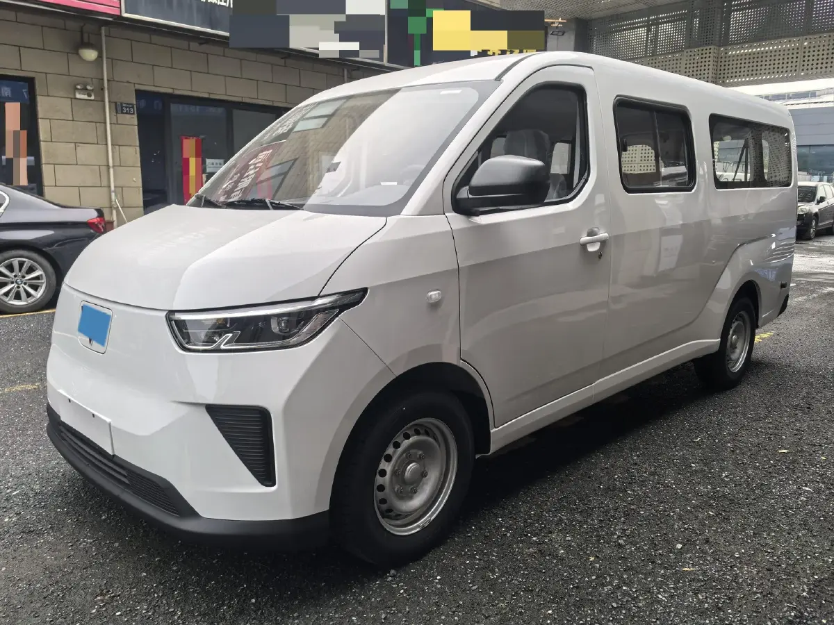2025 WuLing YangGuang