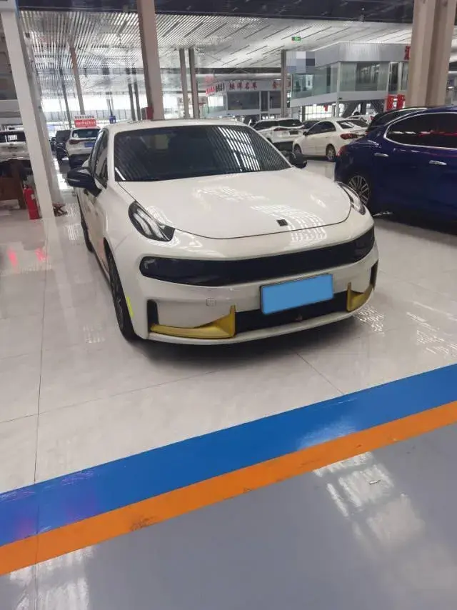 2021 LYNK&CO 03 thumbnail 2