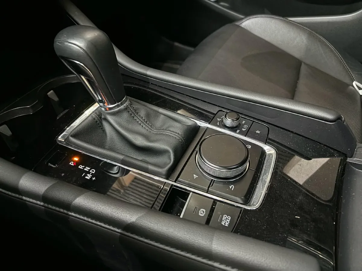 2020 Mazda 3 Axela 2.0L 158HP L4 6AT,autocango,china used car exporter,china ev exporter,chinese used car exporter,chinese used ev exporter