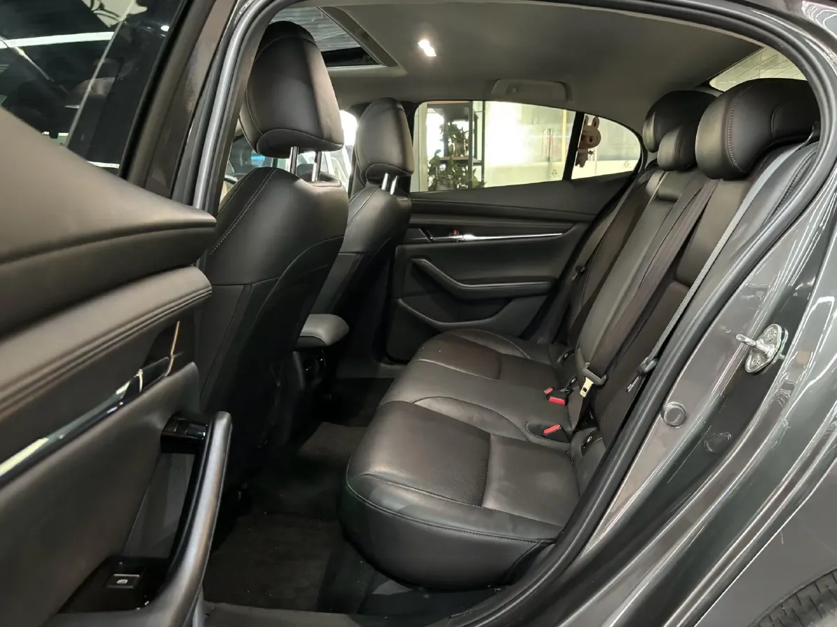 2020 Mazda 3 Axela 2.0L 158HP L4 6AT,autocango,china used car exporter,china ev exporter,chinese used car exporter,chinese used ev exporter