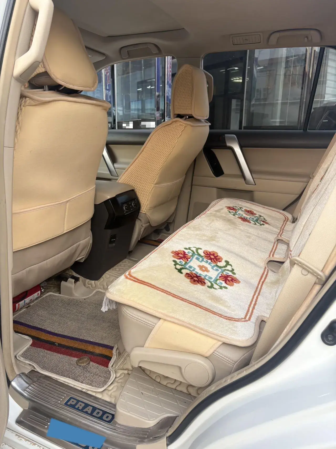 2017 TOYOTA COROLLA thumbnail 4