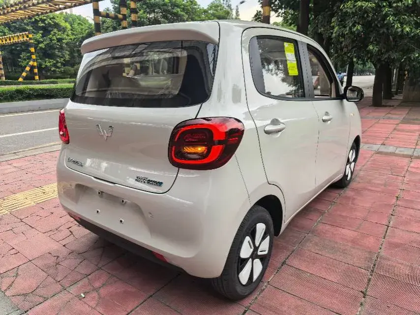 2025 WULING HONGGUANG thumbnail 4