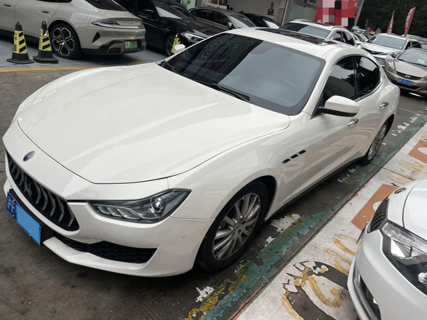 2021 MASERATI GHIBLI view 1