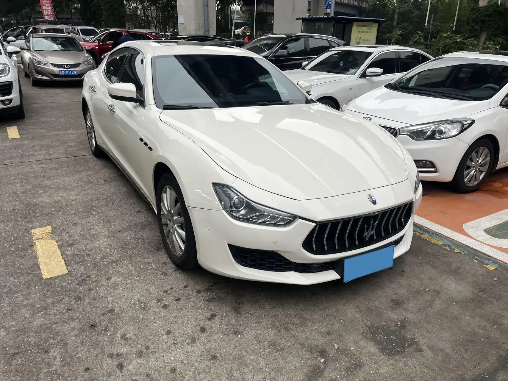 2021 MASERATI GHIBLI thumbnail 2