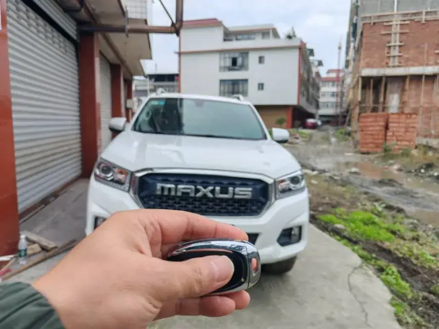 2021 MAXUS T70 thumbnail 2