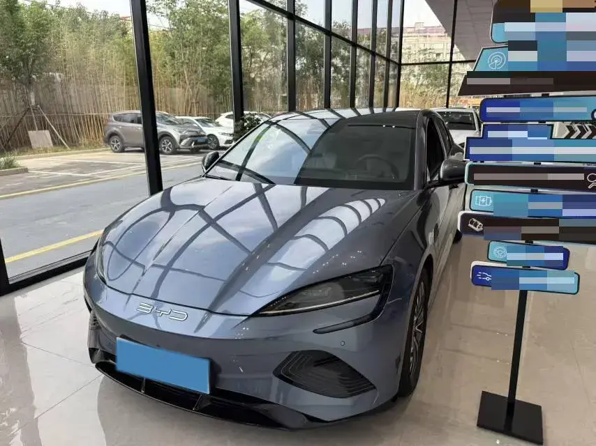 2024 BYD SEAL view 1