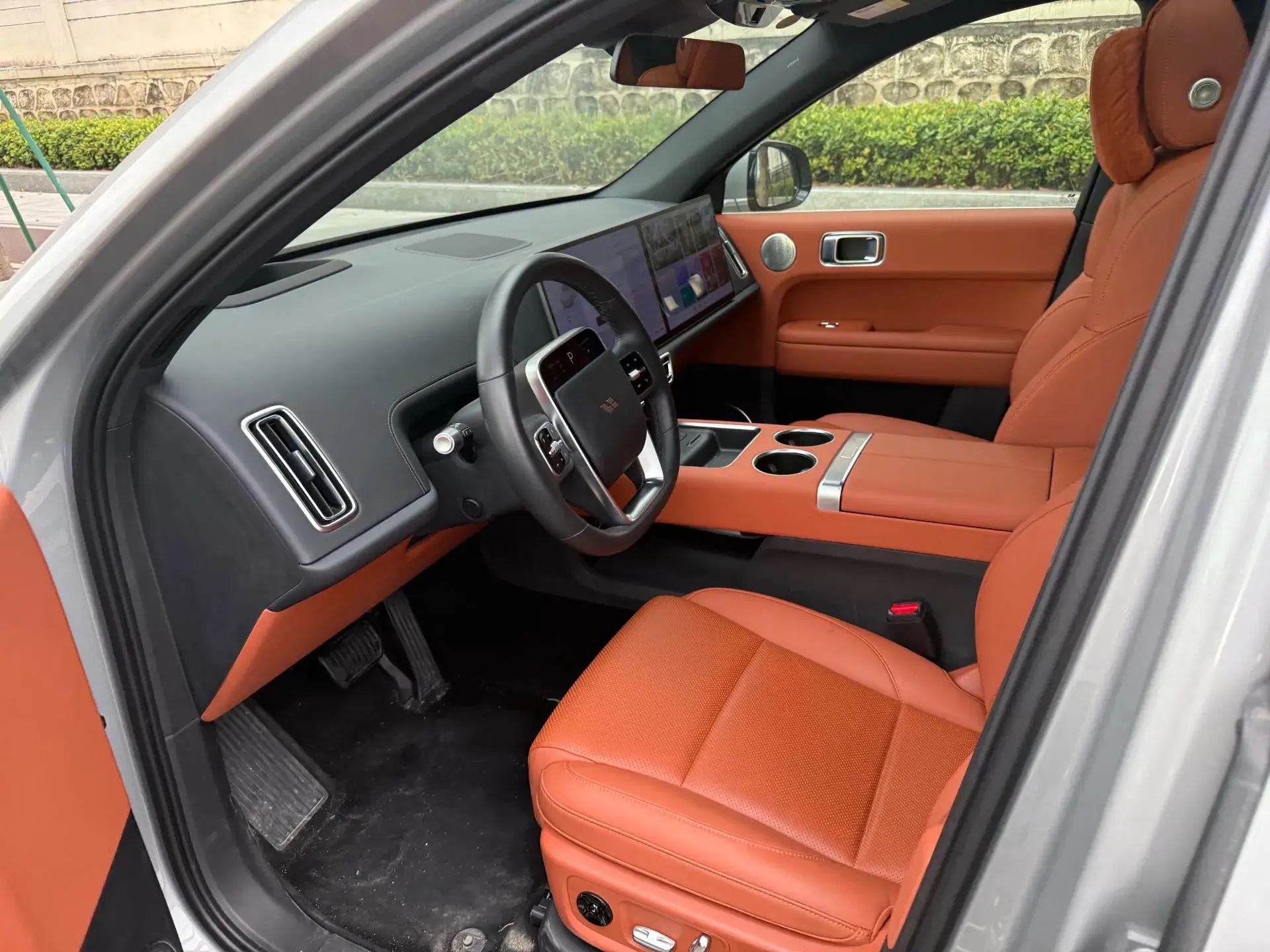 2024 LI L6 thumbnail 3