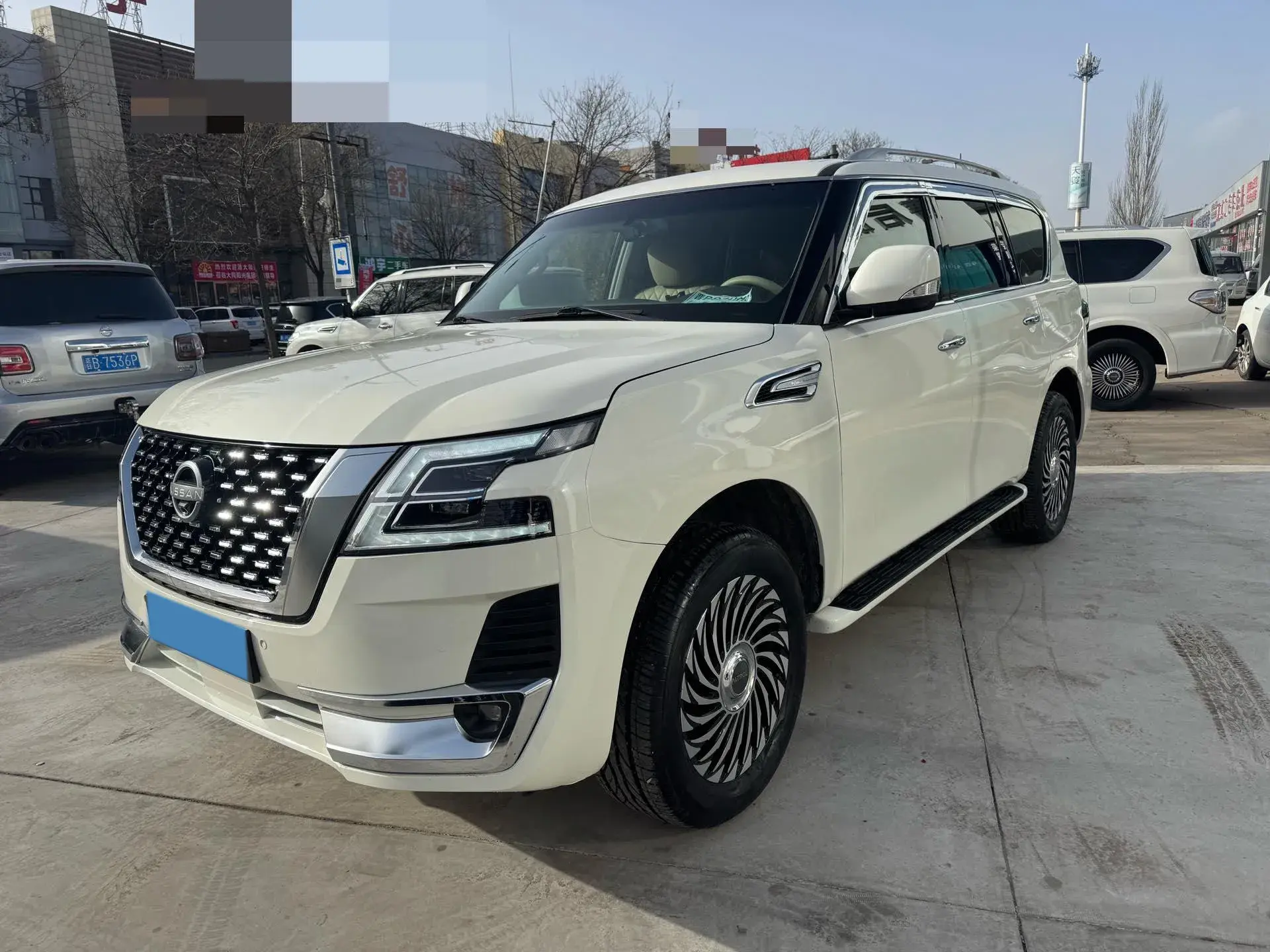 2018 NISSAN PATROL view 1
