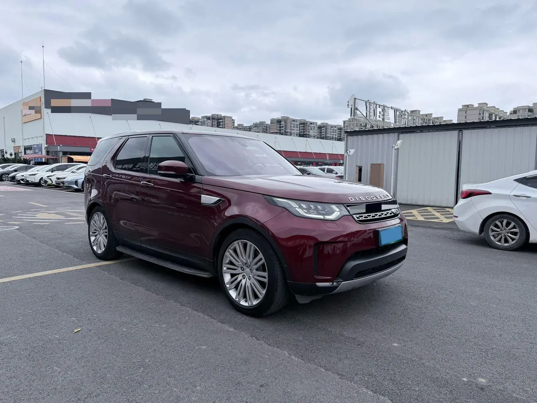 2017 LAND ROVER thumbnail 3