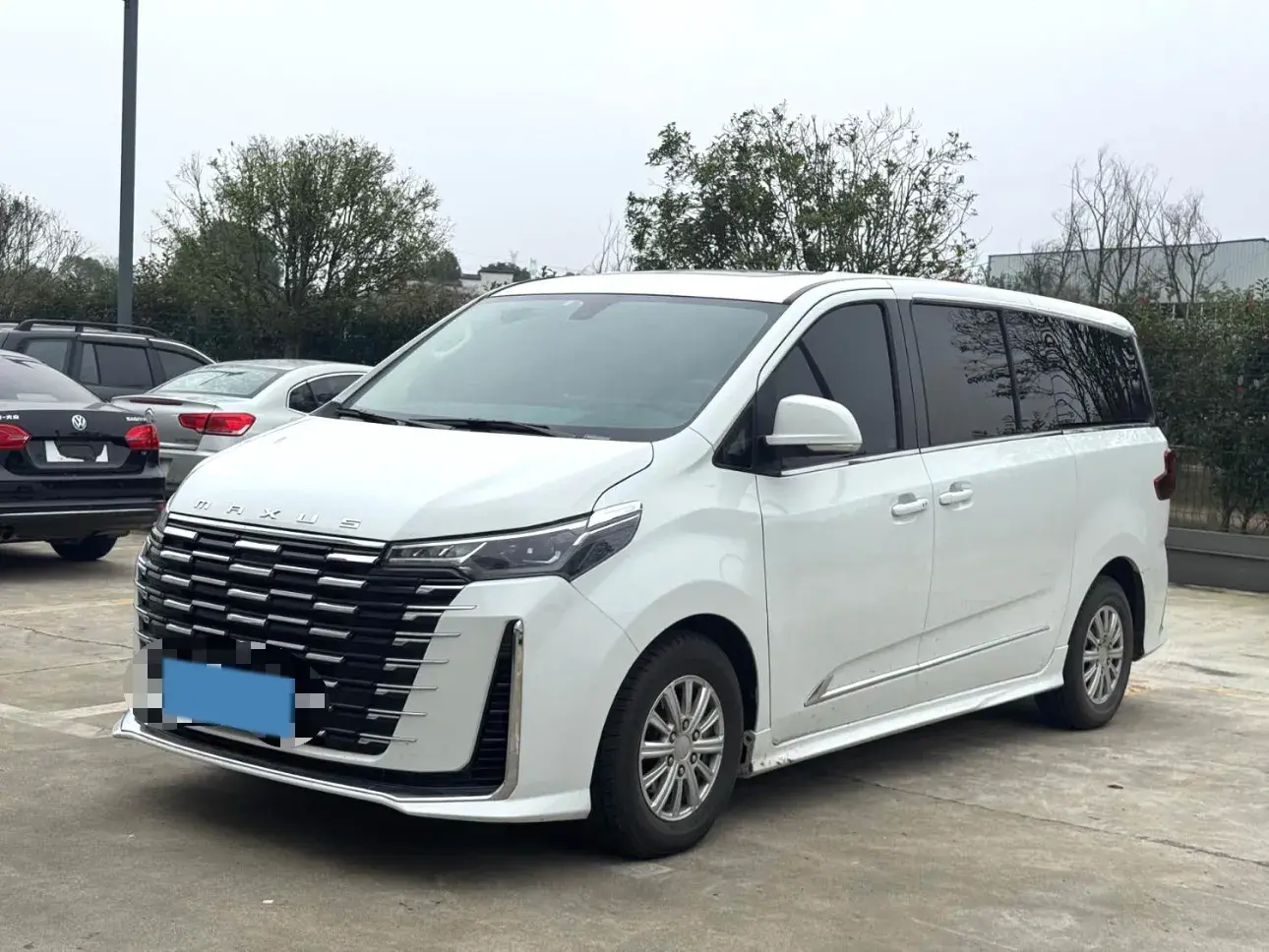 2025 MAXUS G10 view 1
