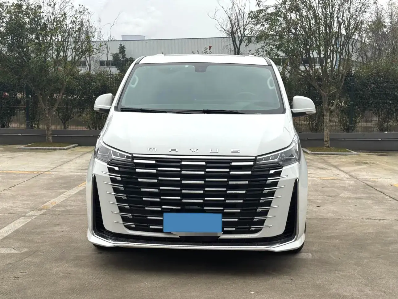 2025 MAXUS G10 thumbnail 2