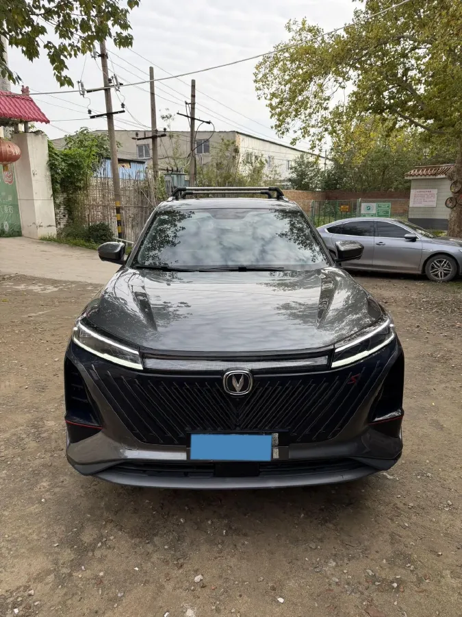 2022 ChangAn CS75 Plus 2.0T 233HP L4 8AT,autocango,china used car exporter,china ev exporter,chinese used car exporter,chinese used ev exporter