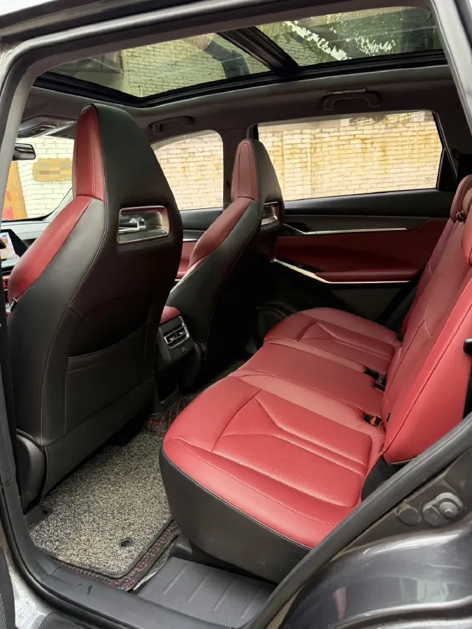 2022 ChangAn CS75 Plus 2.0T 233HP L4 8AT,autocango,china used car exporter,china ev exporter,chinese used car exporter,chinese used ev exporter