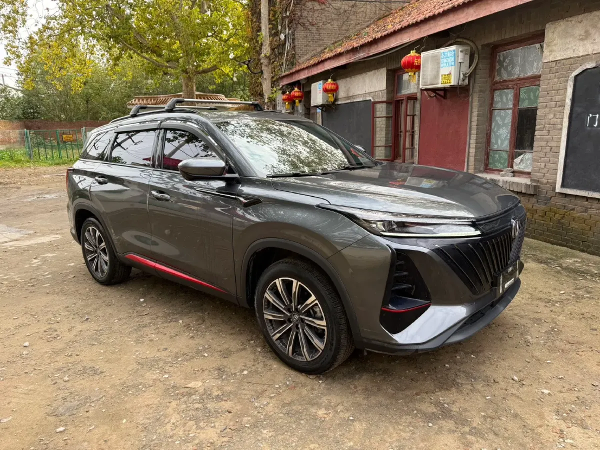 2022 ChangAn CS75 Plus 2.0T 233HP L4 8AT,autocango,china used car exporter,china ev exporter,chinese used car exporter,chinese used ev exporter