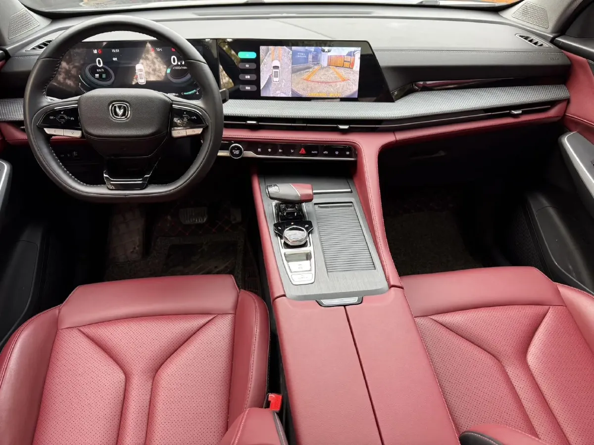 2022 ChangAn CS75 Plus 2.0T 233HP L4 8AT,autocango,china used car exporter,china ev exporter,chinese used car exporter,chinese used ev exporter