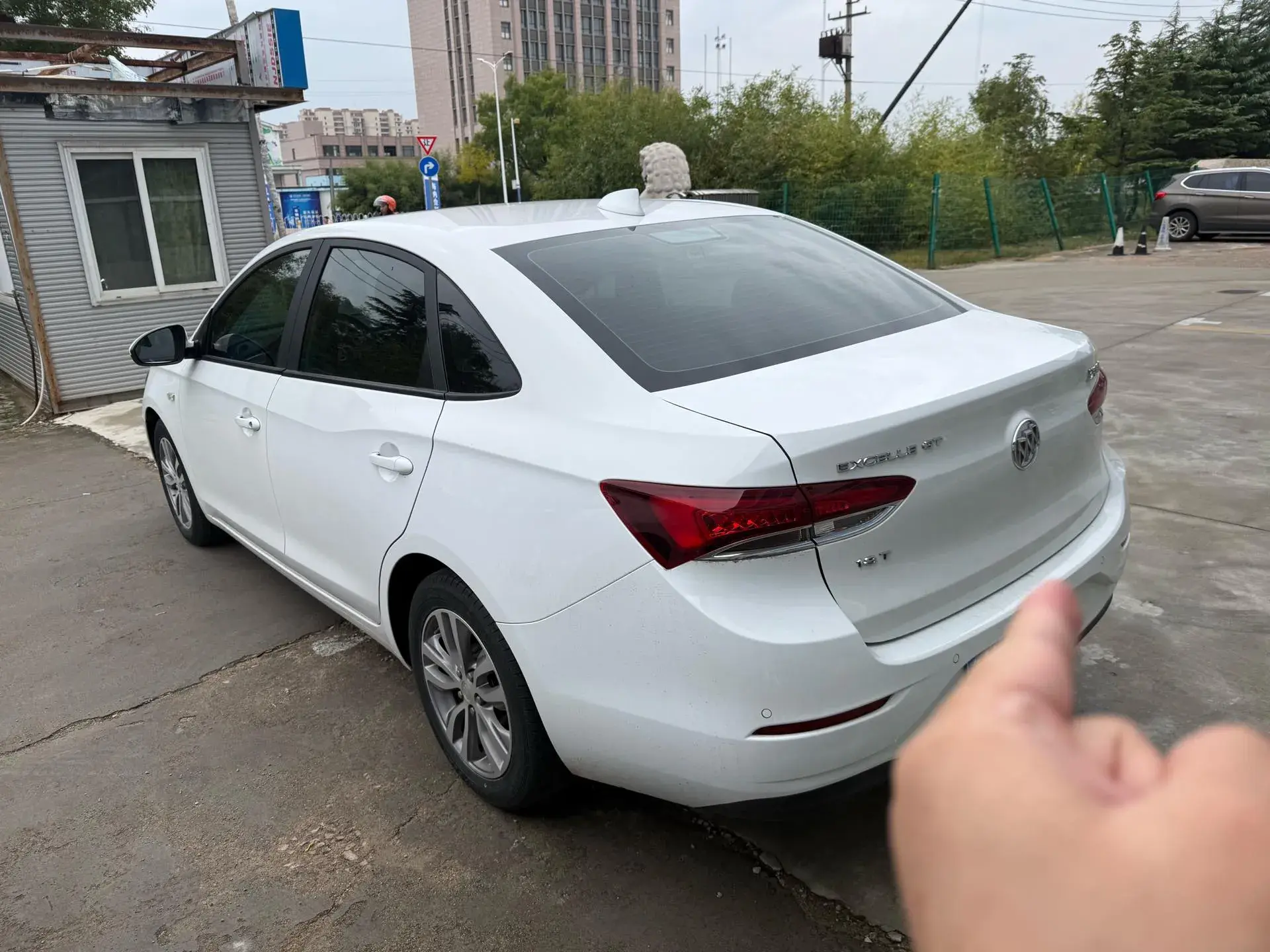 2019 BUICK EXCELLE thumbnail 4