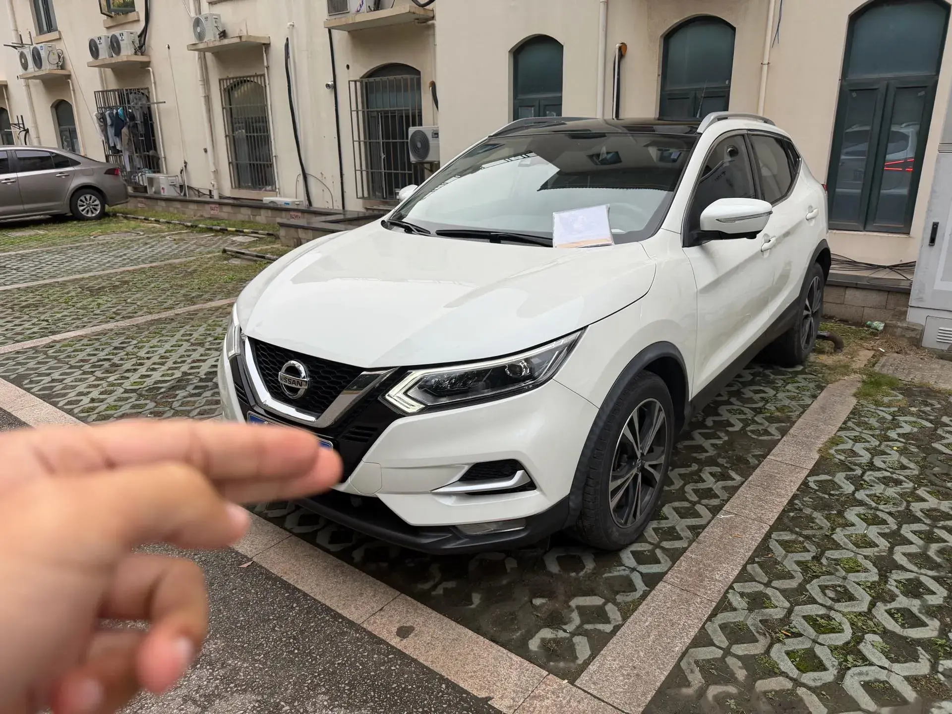 2021 NISSAN QASHQAI view 1