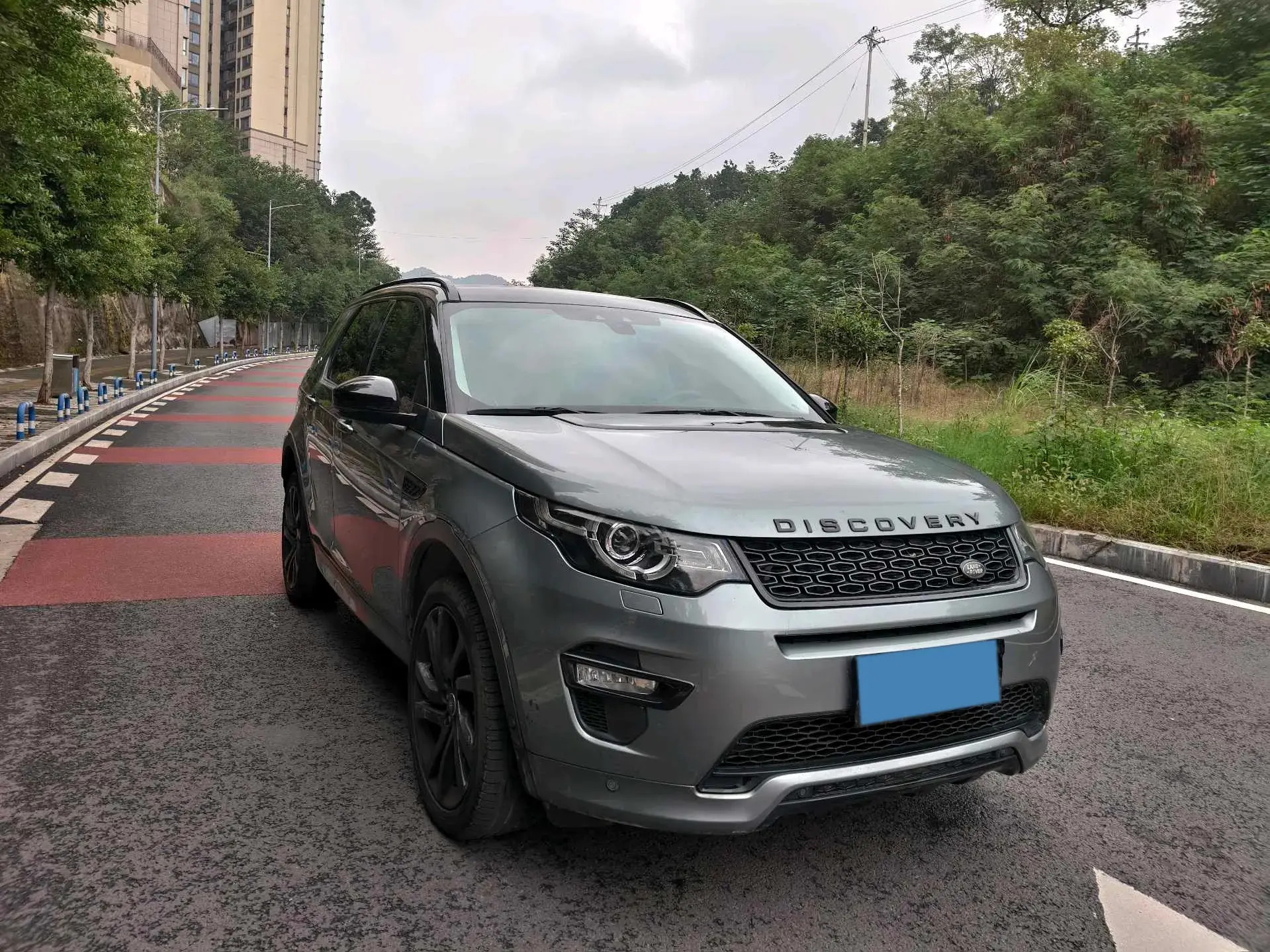 2019 LAND ROVER thumbnail 2