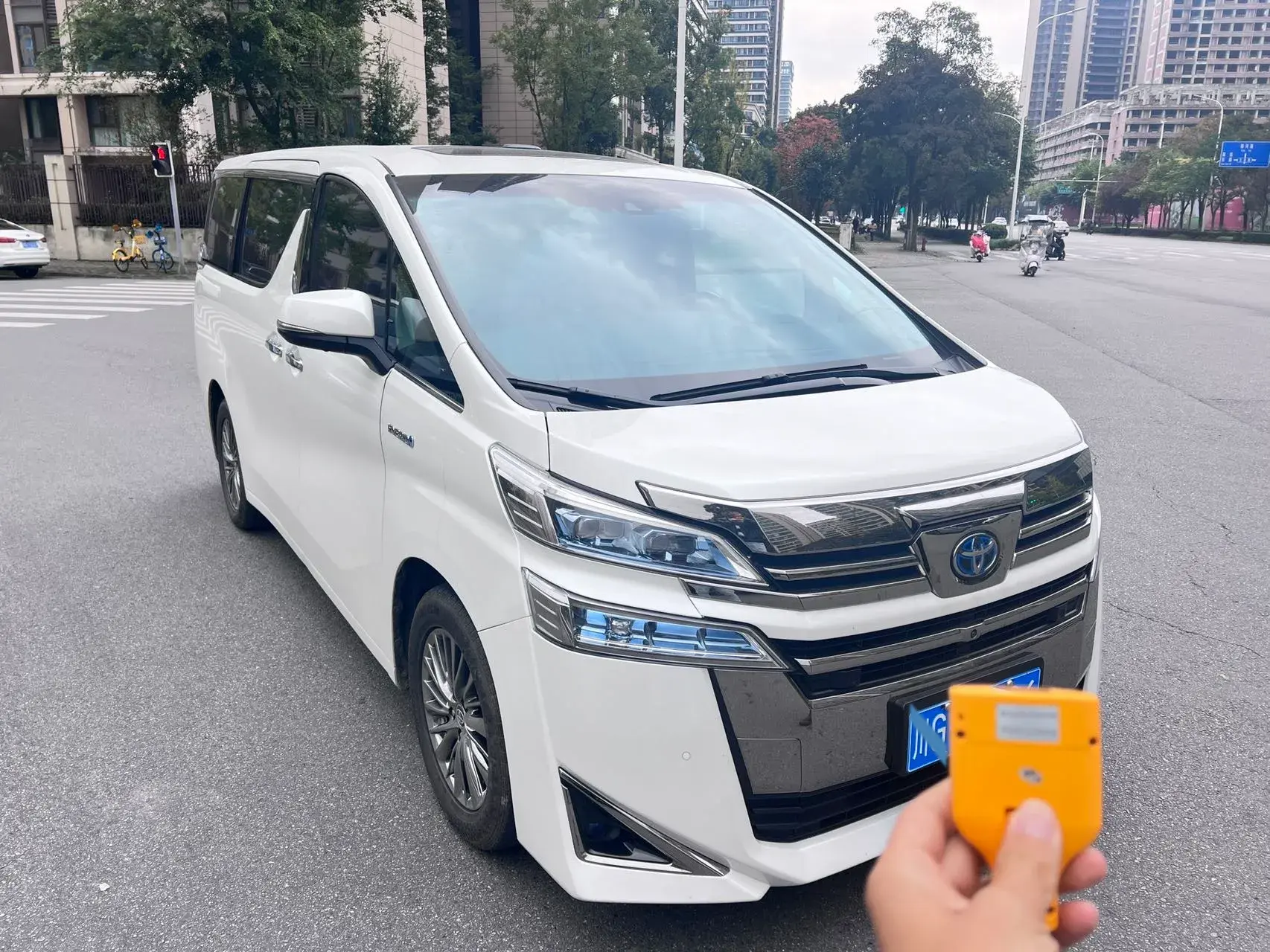 2020 TOYOTA VELLFIRE thumbnail 2