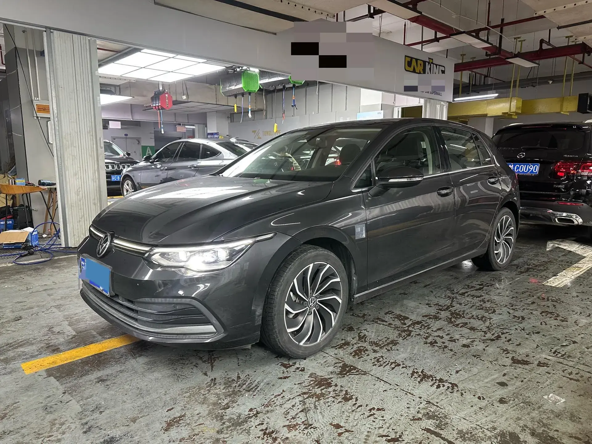 2021 VOLKSWAGEN GOLF view 1