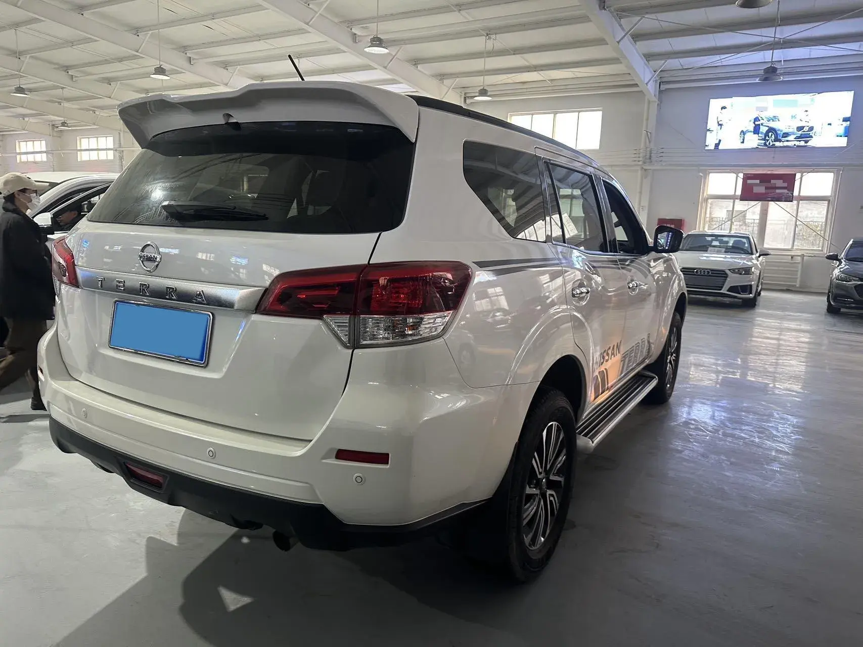 2020 NISSAN TERRA thumbnail 4