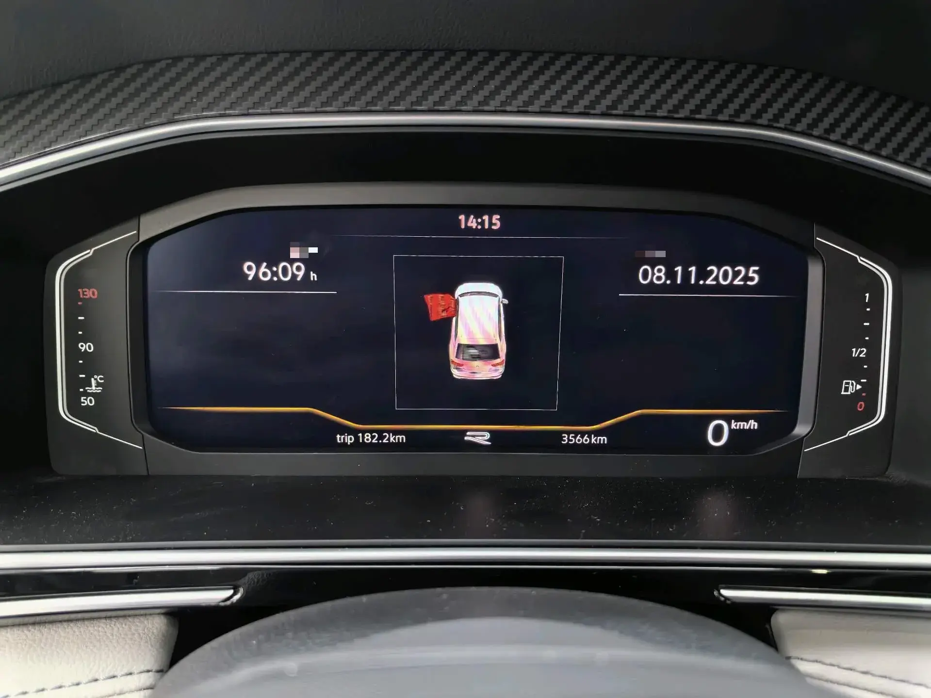 2024 VOLKSWAGEN TIGUAN thumbnail 4