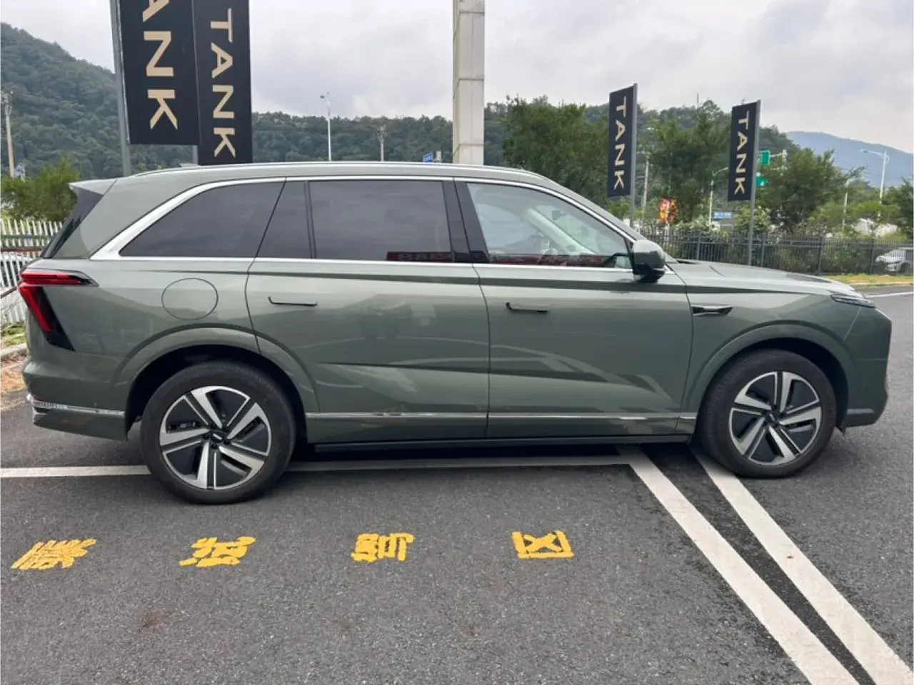 2025 WEY BLUEMOUNTAIN thumbnail 2