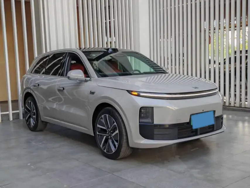 2024 LI L6 thumbnail 3