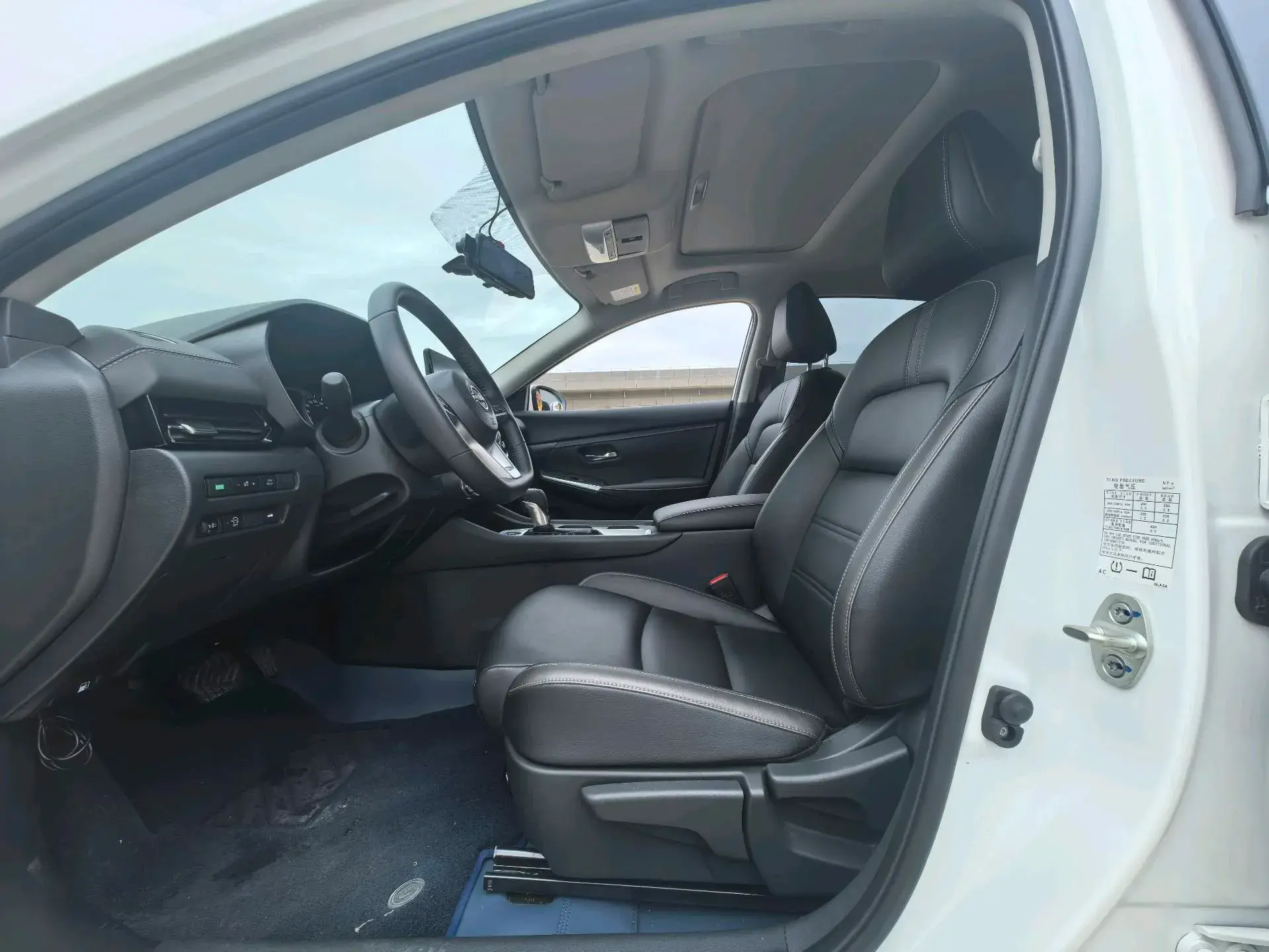 2023 NISSAN SYLPHY thumbnail 4