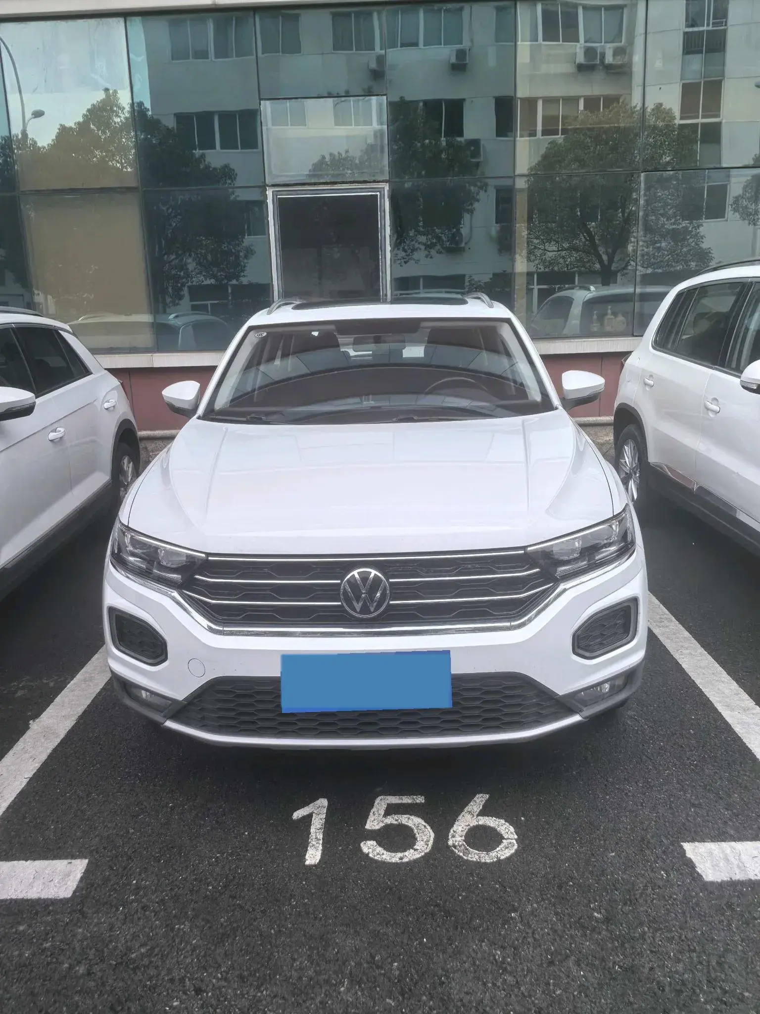 2022 VOLKSWAGEN T-ROC thumbnail 2