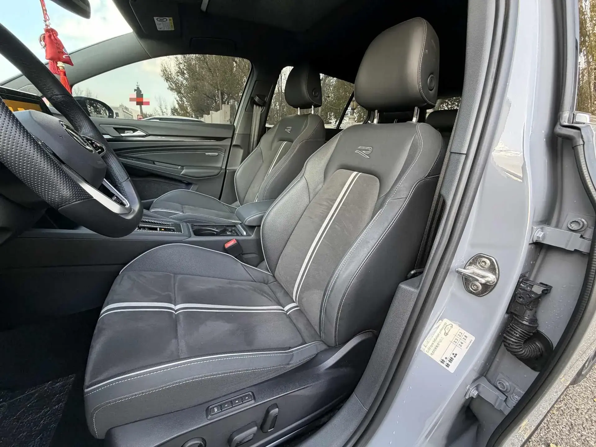 2023 VOLKSWAGEN GOLF thumbnail 4