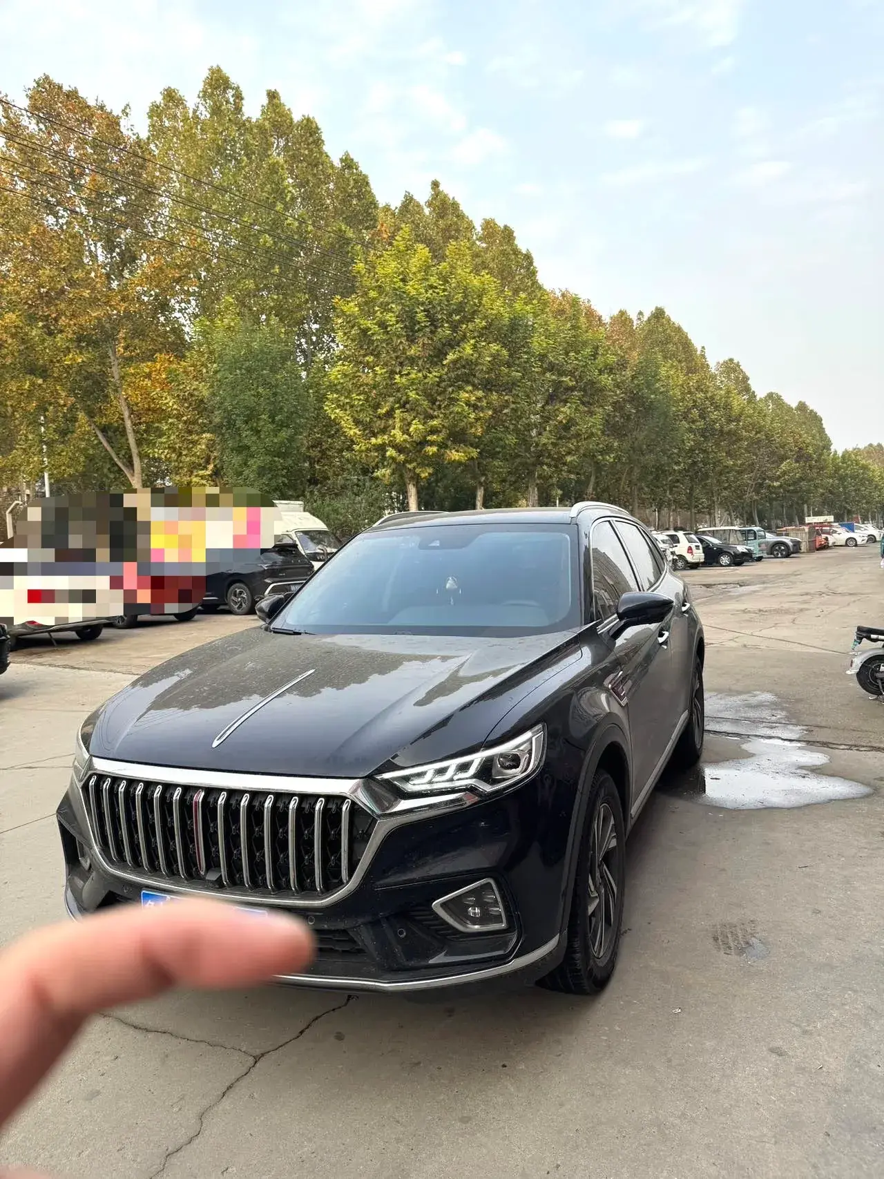 2022 HONGQI HS5 view 1