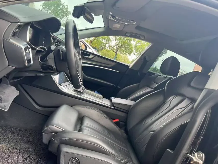 2021 Audi A7 2.0T 245HP L4 7DCT,autocango,china used car exporter,china ev exporter,chinese used car exporter,chinese used ev exporter