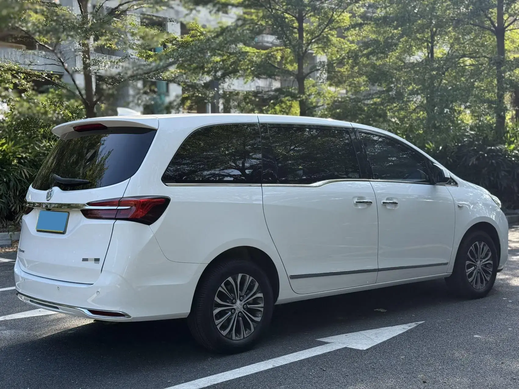 2021 BUICK GL8 thumbnail 4